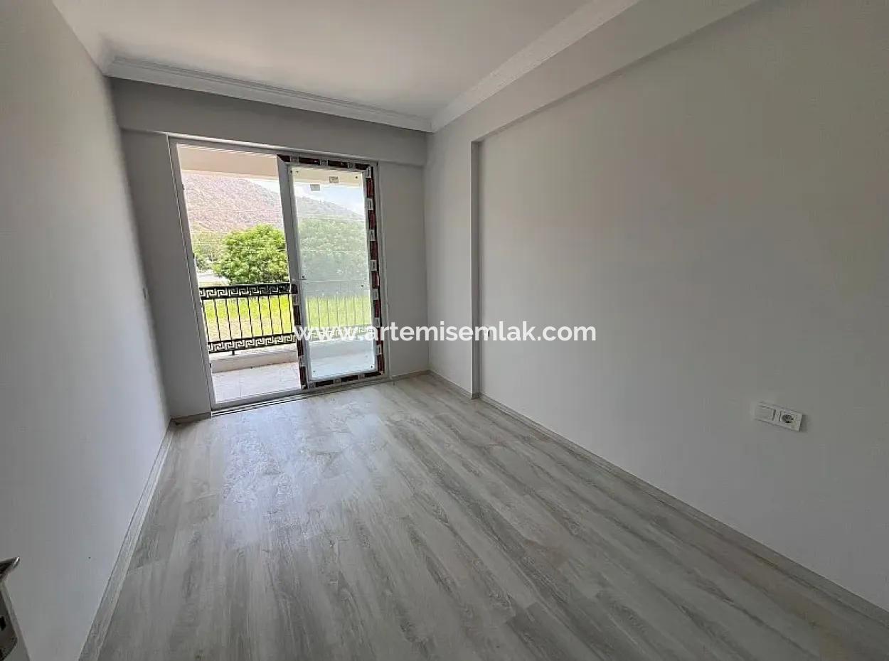 1 1 Wohnung Zum Verkauf Im Zentrum Von Alaman