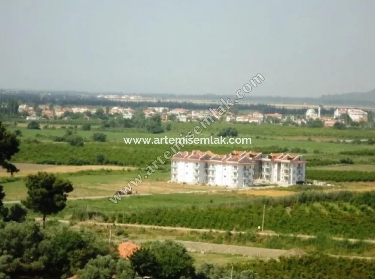 Dalaman Şereflerde Satılık Müstakil Ev.530M2 Arsa.