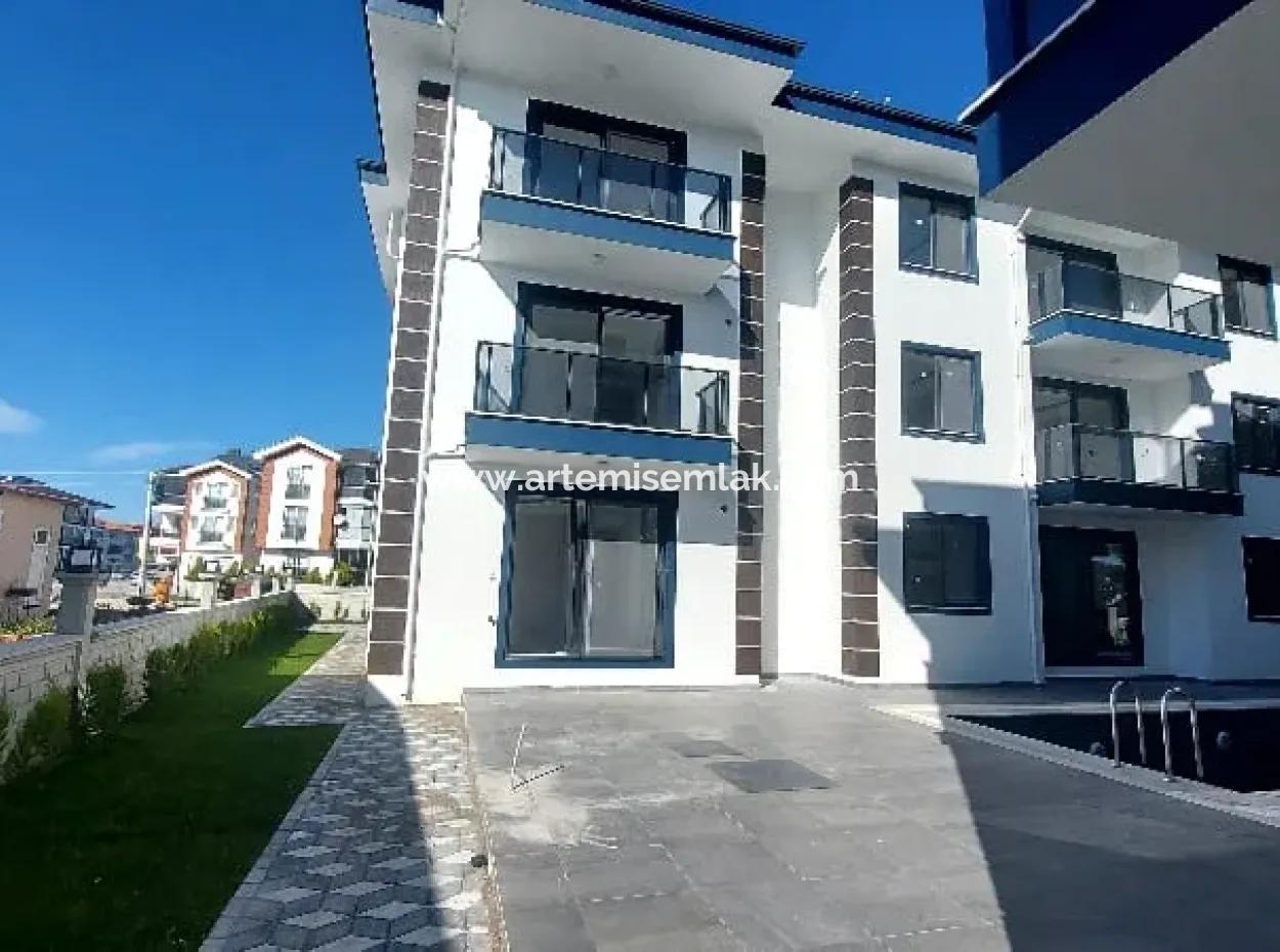 Dalaman Merkezde Havuzlu Sitede Kiralık 1+1 Dire.