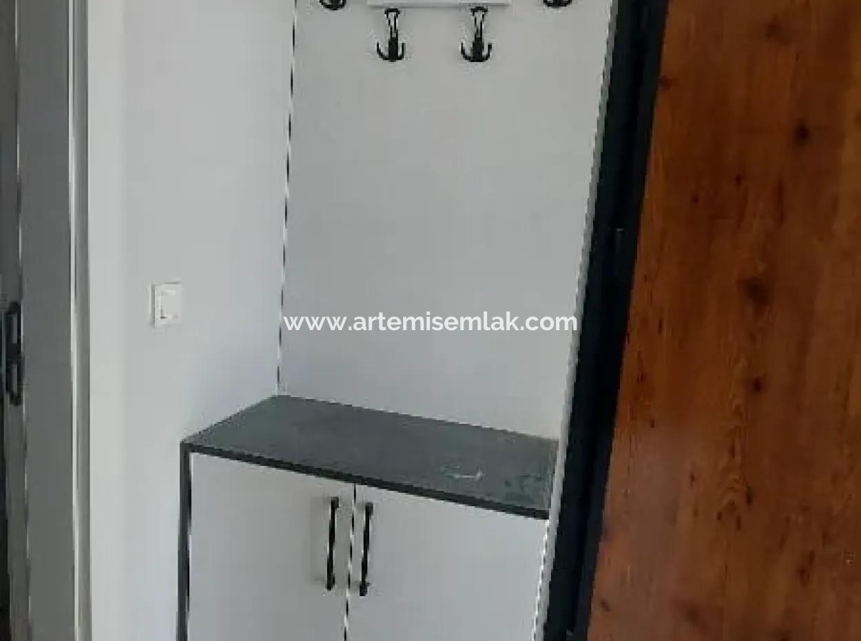 Dalaman Merkezde Havuzlu Sitede Kiralık 1+1 Dire.