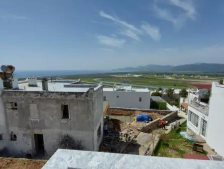 Muğla Dalaman Da Site İçinde Ful Deniz Ve Doğa Manzaralı Satılık Villa.