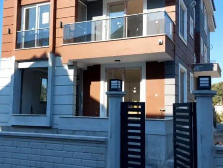 Dalaman Merkede Kiralık 1+1 Sıır Daire.