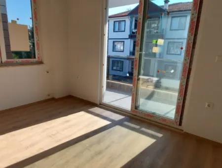 Dalaman Merkede Kiralık 1+1 Sıır Daire.