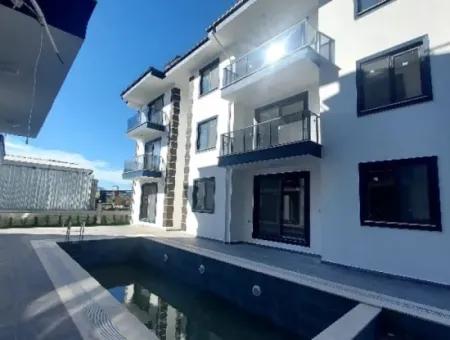 Dalaman Merkezde Havuzlu Sitede Kiralık 1+1 Dire.